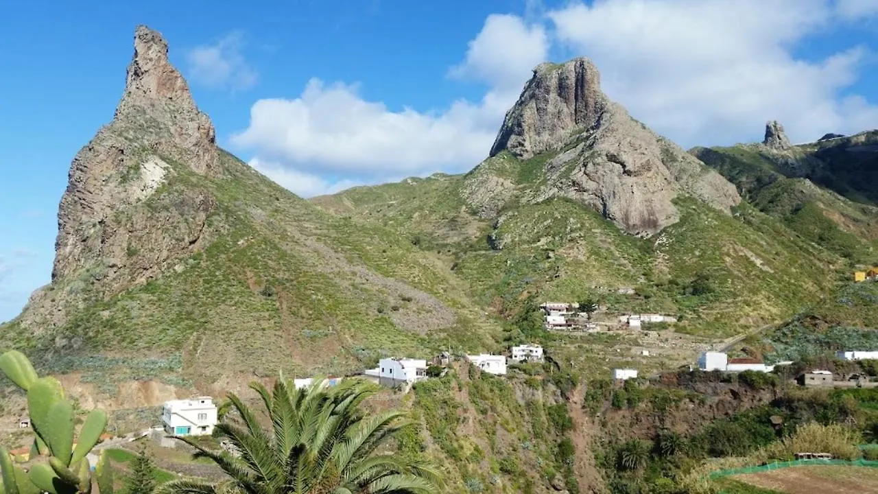 Charming House With Stunning Sea View In Santa Cruz De Tenerife Vakantiehuis